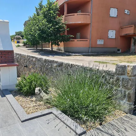 Apartments Jana Salatic Exterior photo
