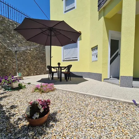 Apartments Jana Salatic Exterior photo